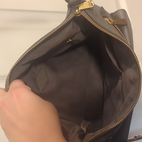 Cross body Fossil purse *as is* - Picture 4 of 7